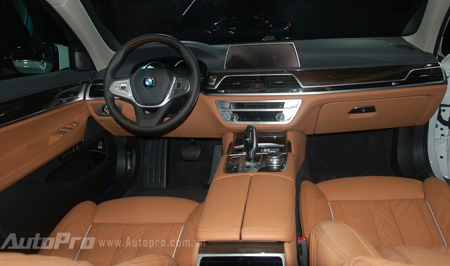20160609081313 sieu xe phan thanh11 4 siêu xe đỉnh cao và chiếc sedan sang trọng BMW 7 Series của Phan Thành