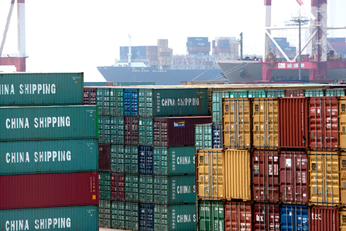trungquoc 1367520116 500x0 Xuất khẩu Trung Quốc tăng vượt dự đoán trong tháng 9 này